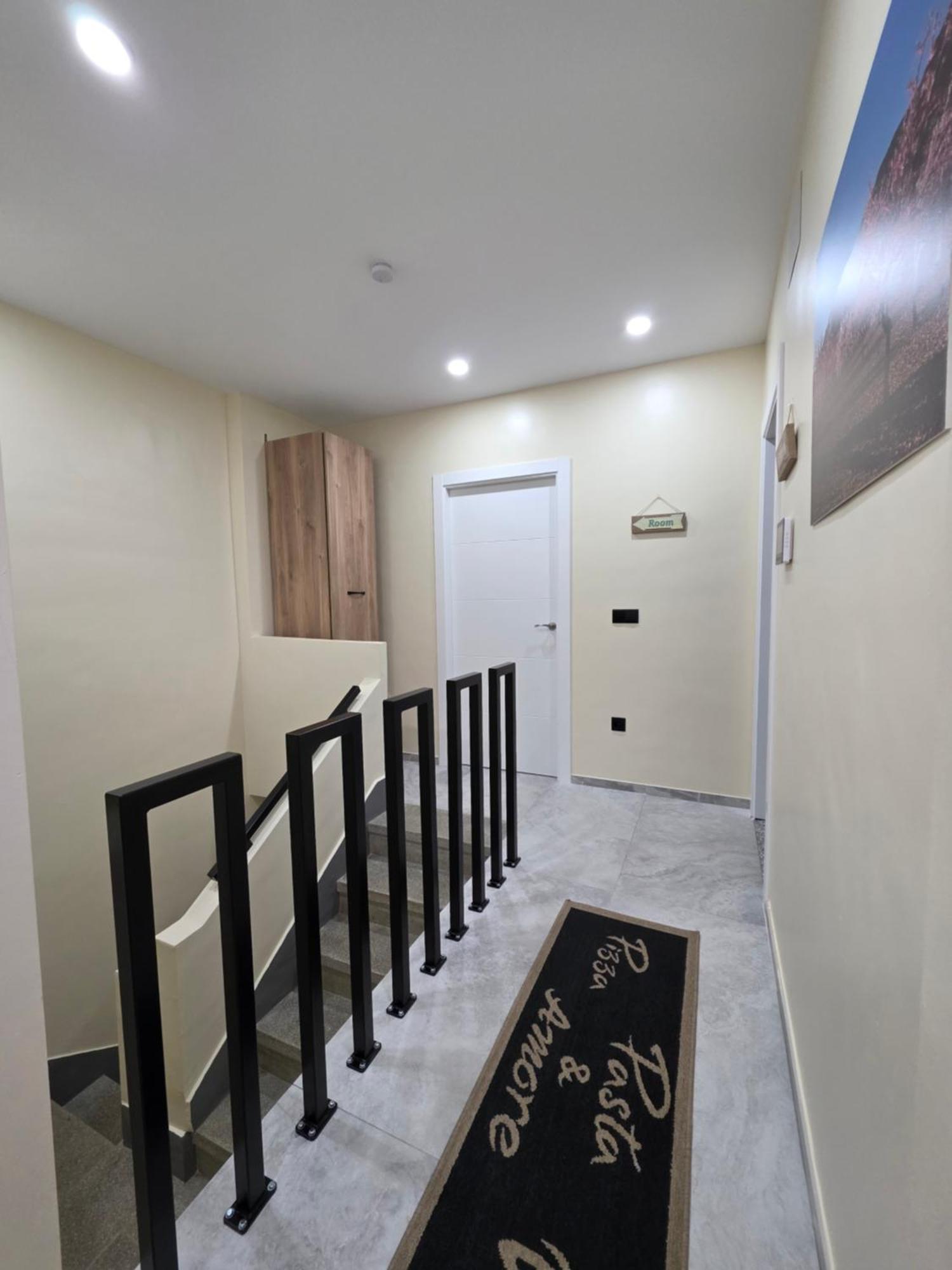 ピノーソ Casa Rosaヴィラ エクステリア 写真